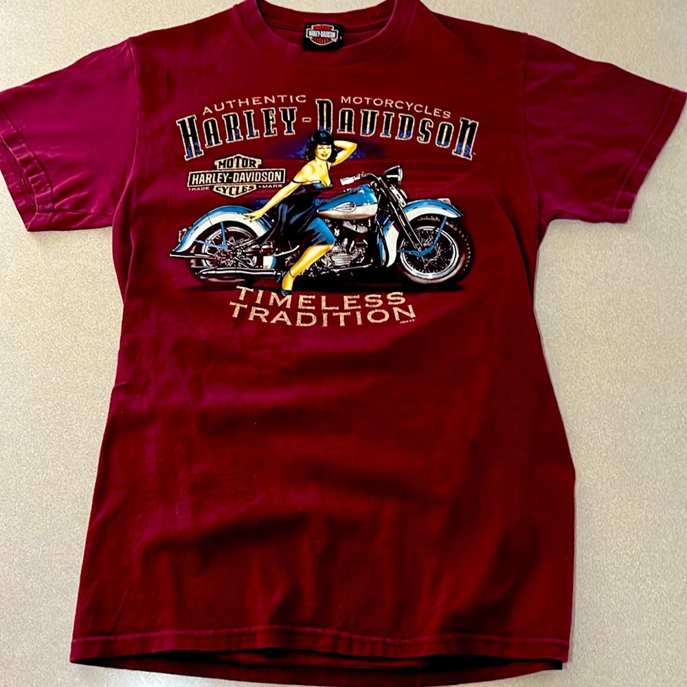 Women’s Harley T-shirt, size, small pinup, girl, New Orleans, Louisiana